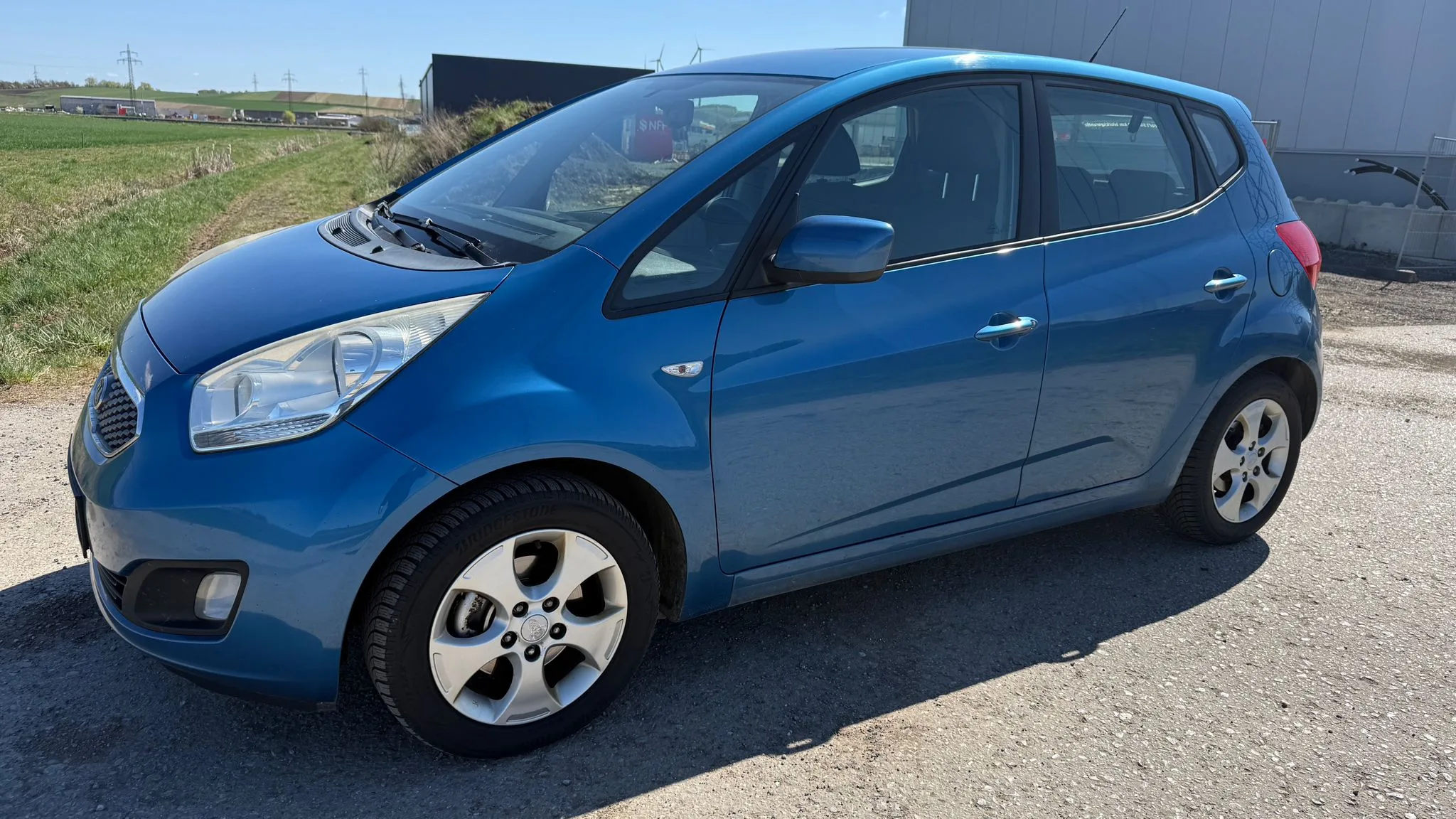 KIA VENGA CRDI 1.6 Active Bild 2