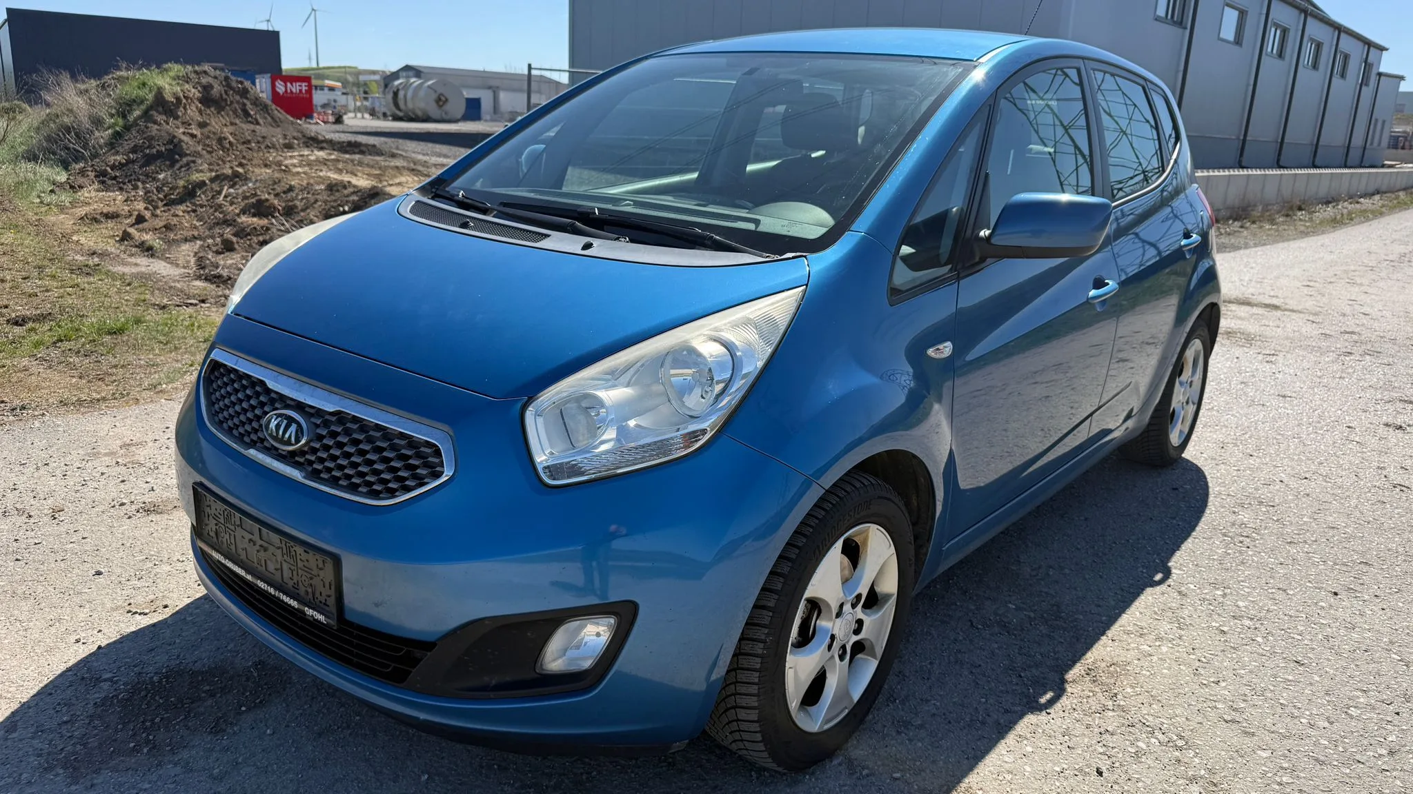 KIA VENGA CRDI 1.6 Active in Blau bei SE Autohandel