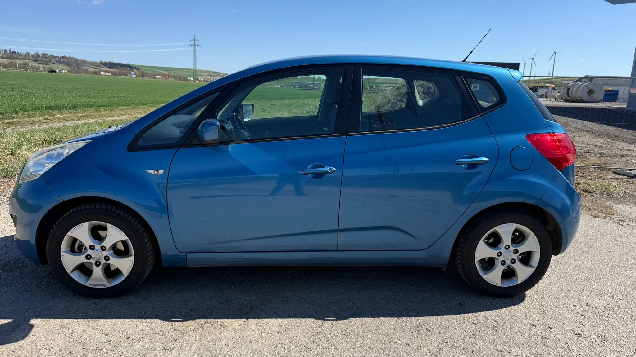 KIA VENGA CRDI 1.6 Active Bild 3