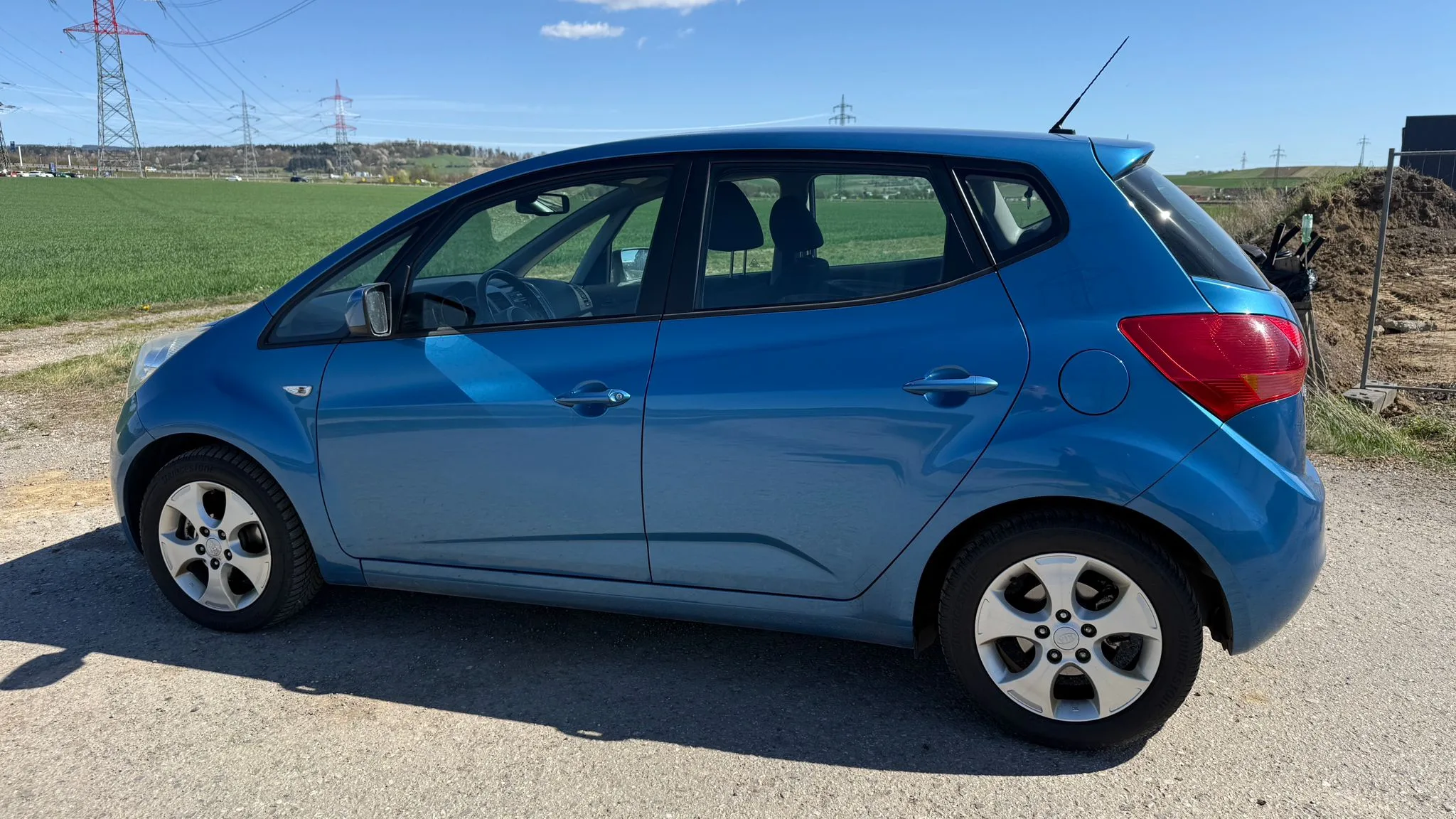 KIA VENGA CRDI 1.6 Active Bild 4