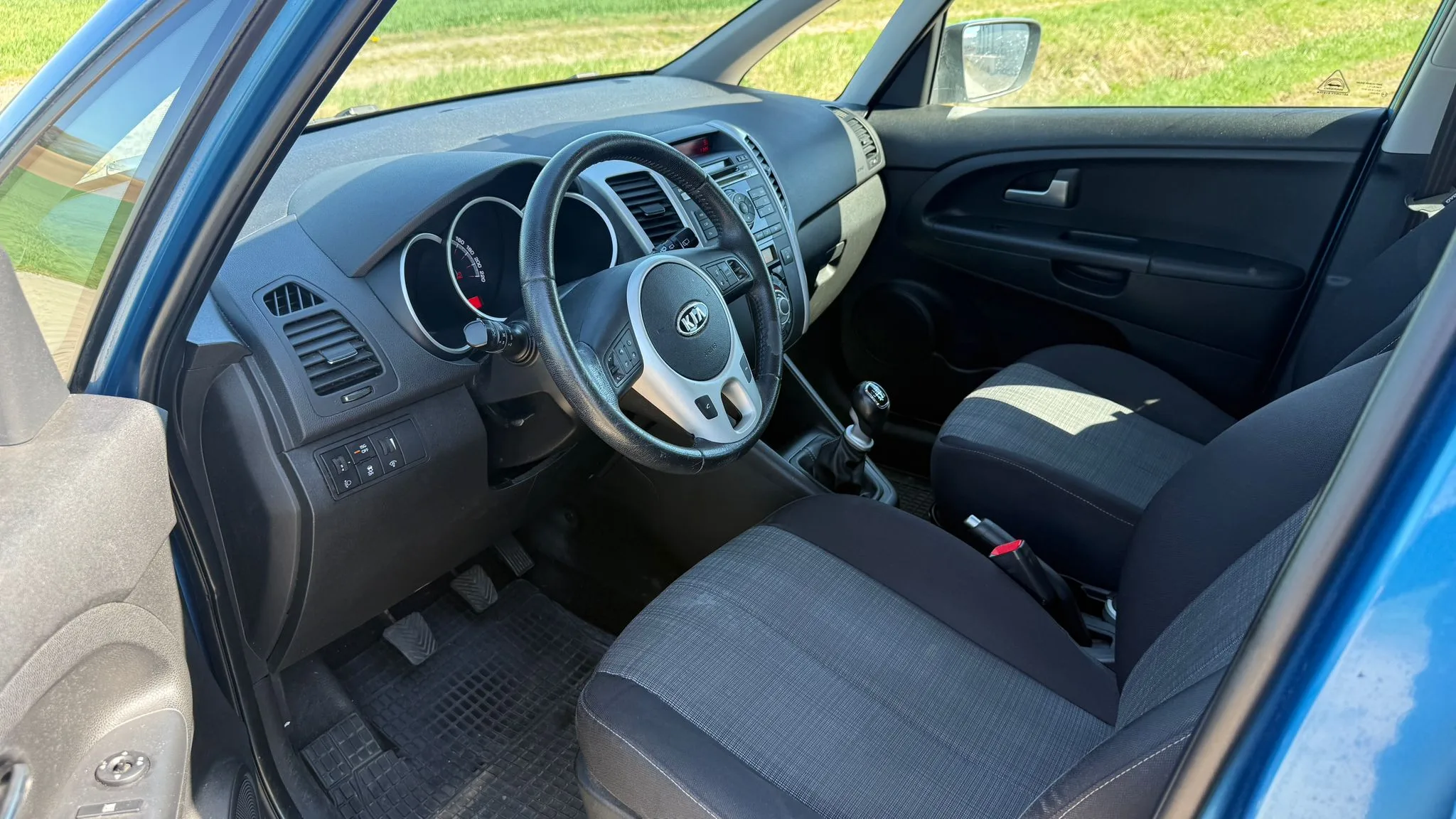 KIA VENGA CRDI 1.6 Active Bild 11