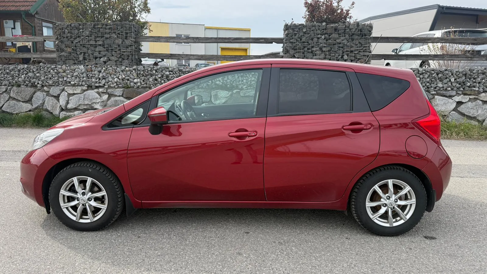 Nissan Note Tekna Bild 2